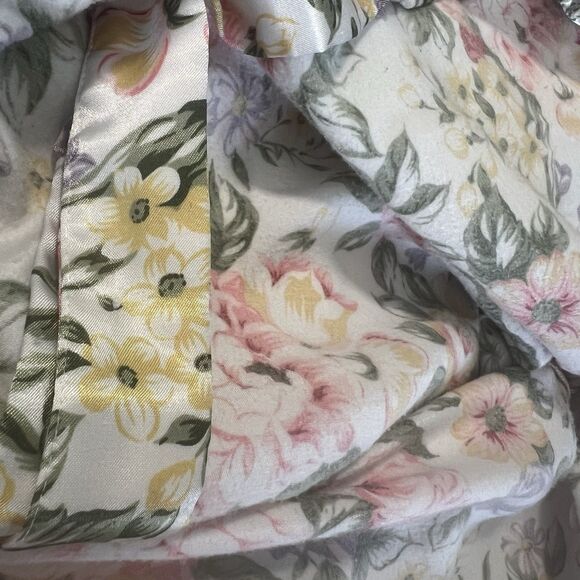 Kathryn Floral Satin Button Front Lined Sleep shirt Night gown, size est‎ L - Picture 15 of 16